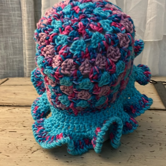 Hand crocheted bucket hat. Blue lavender & pink as shown in pictures. Never used - Picture 3 of 4